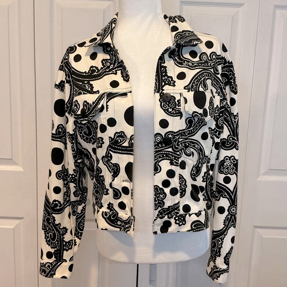 Outlander Jackets & Blazers - 🌹 Outlander Black and White Cotton Jacket - Medium